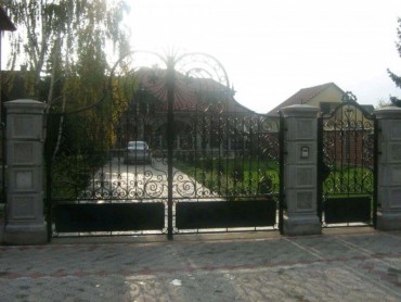 Kovane kapije